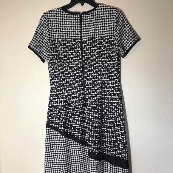 SOLD - Black/White Short Sleeve Dress - Picture 5 of 16